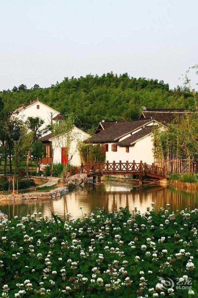 Suzhou Greendoor Resort Hotel Exterior foto